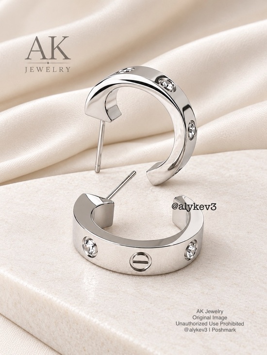 AK Jewelry Jewelry - 💎LUXURY EARRINGS Diamond Silver Huggie Scallop Base Hoops, Pierced | AK Jewelry™